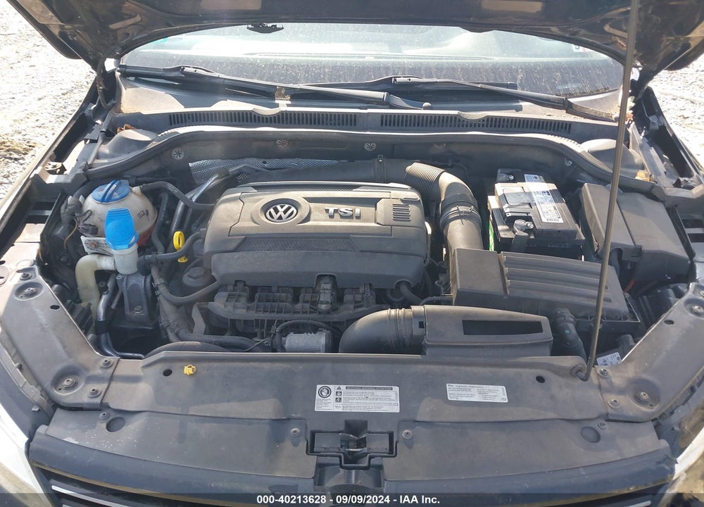 2014 VOLKSWAGEN JETTA 1.8T SE VIN: 3VWD17AJ2EM432329