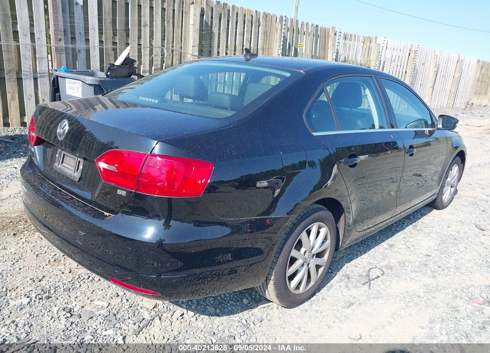 2014 VOLKSWAGEN JETTA 1.8T SE VIN: 3VWD17AJ2EM432329