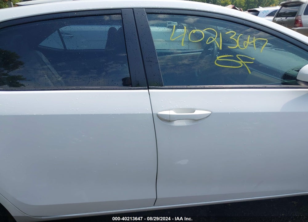 2015 TOYOTA COROLLA LE VIN: 2T1BURHE8FC323342