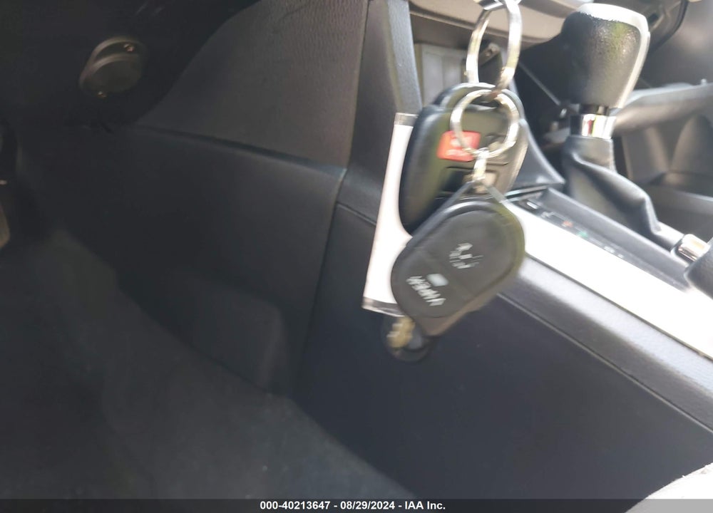 2015 TOYOTA COROLLA LE VIN: 2T1BURHE8FC323342