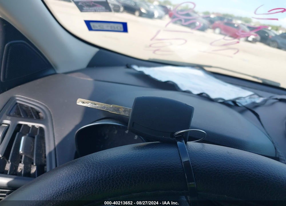 2015 FORD ESCAPE SE VIN: 1FMCU0G93FUA67159
