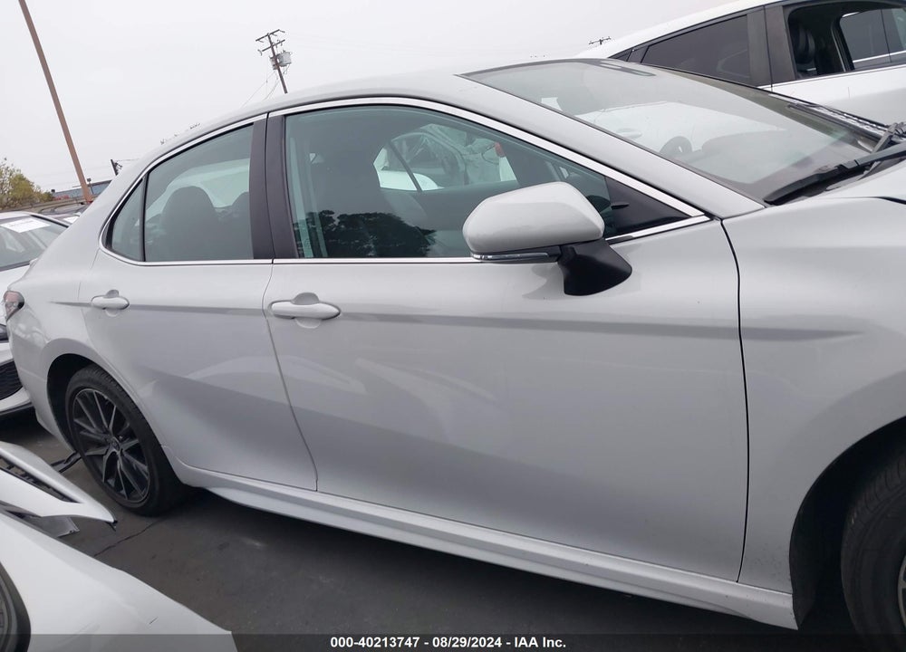 2022 TOYOTA CAMRY SE VIN: 4T1G11AK6NU076755
