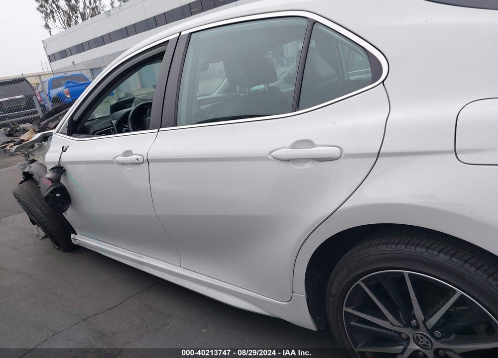 2022 TOYOTA CAMRY SE VIN: 4T1G11AK6NU076755