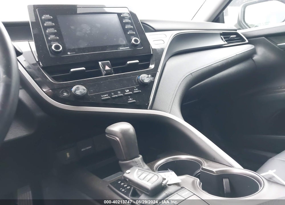 2022 TOYOTA CAMRY SE VIN: 4T1G11AK6NU076755