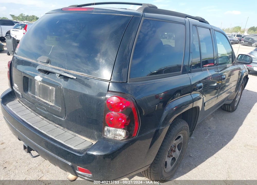 2008 CHEVROLET TRAILBLAZER LT VIN: 1GNDS13S882102183