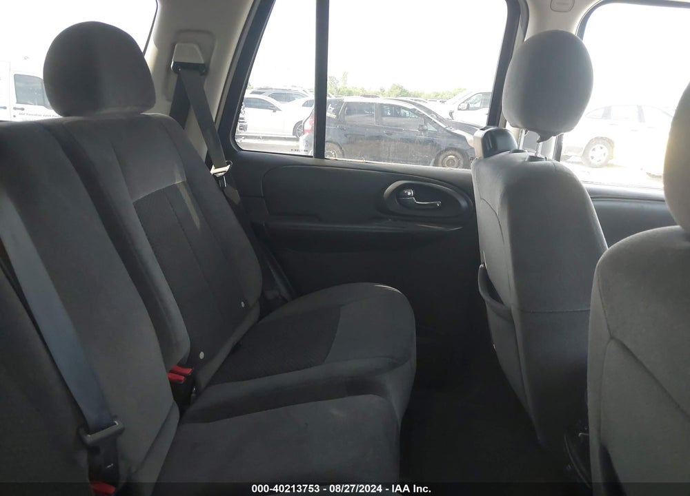 2008 CHEVROLET TRAILBLAZER LT VIN: 1GNDS13S882102183