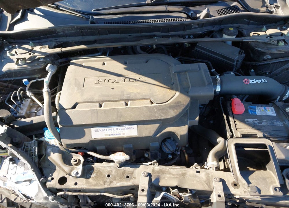 2016 HONDA ACCORD TOURING VIN: 1HGCT2B01GA006179