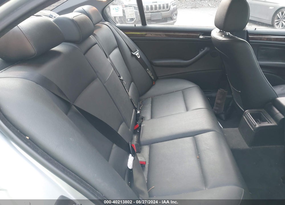 2004 BMW 325I VIN: WBAAZ33404KP82866