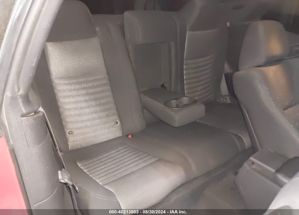 2014 DODGE CHALLENGER SXT VIN: 2C3CDYAG1EH263424