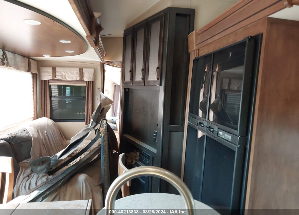 2015 GRAND DESIGN REFLECTION 357BHS VIN: 573FR4229F3302537