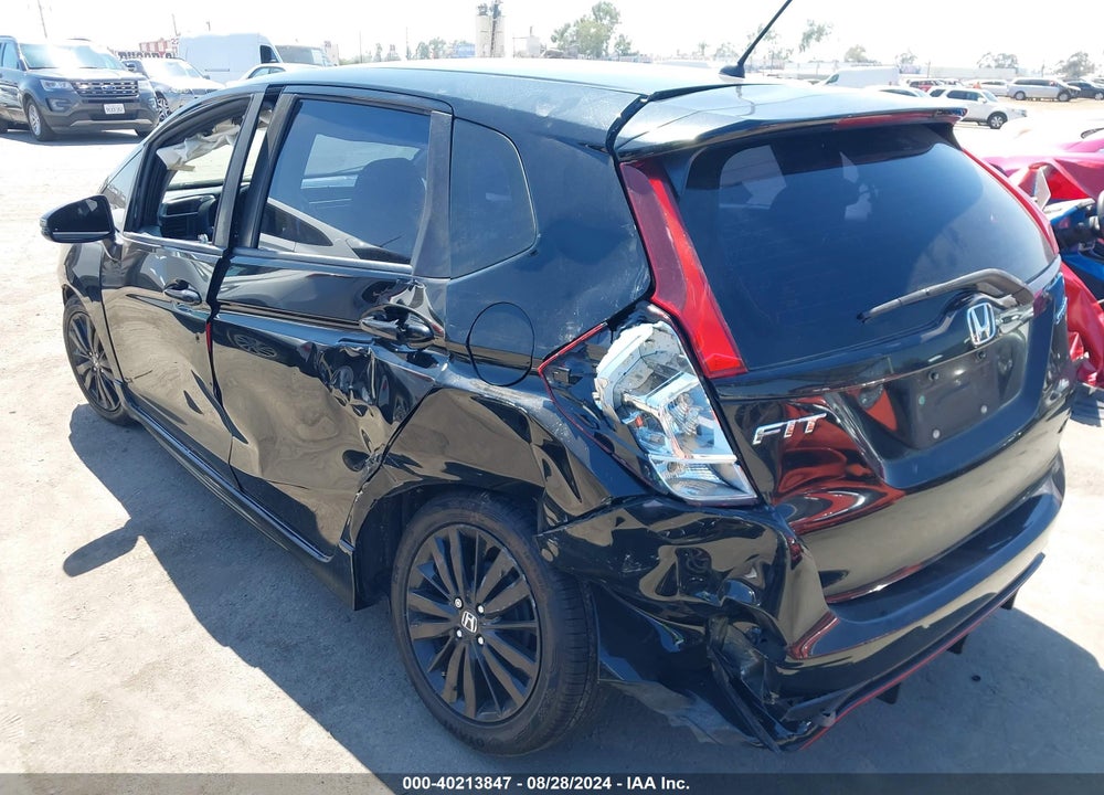 2018 HONDA FIT SPORT VIN: 3HGGK5G61JM704286