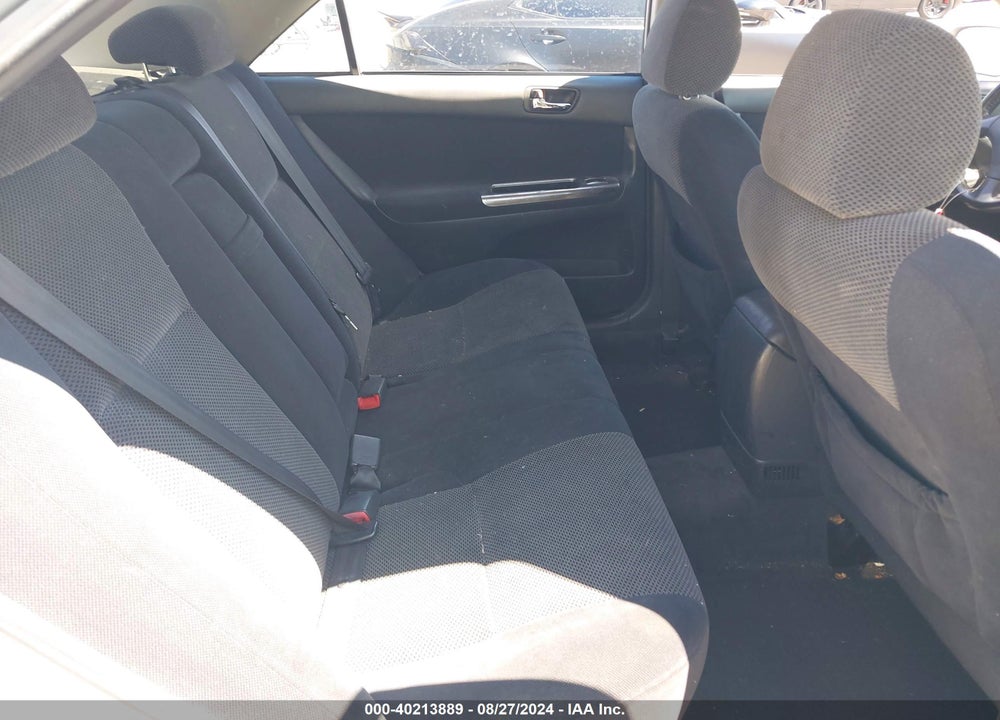 2004 TOYOTA CAMRY SE VIN: 4T1BE32K34U810839