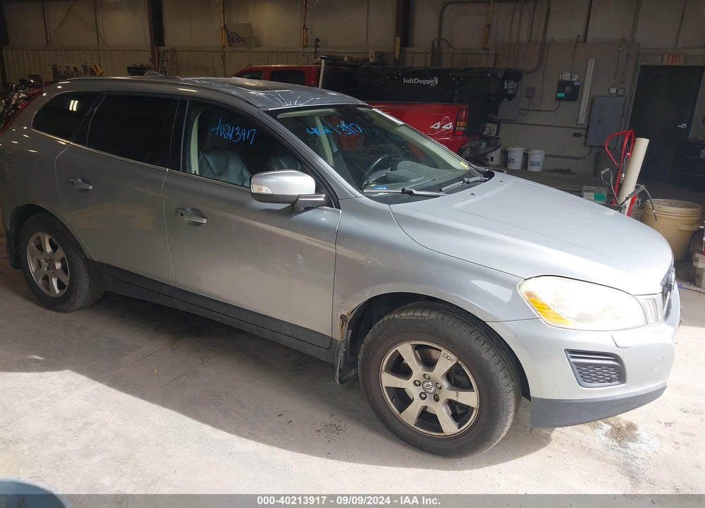 2011 VOLVO XC60 3.2/3.2 R-DESIGN VIN: YV4940DZ1B2141846