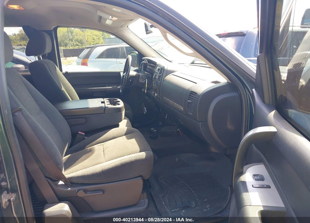 2007 CHEVROLET SILVERADO C1500 VIN: 1GCEC19037Z589170