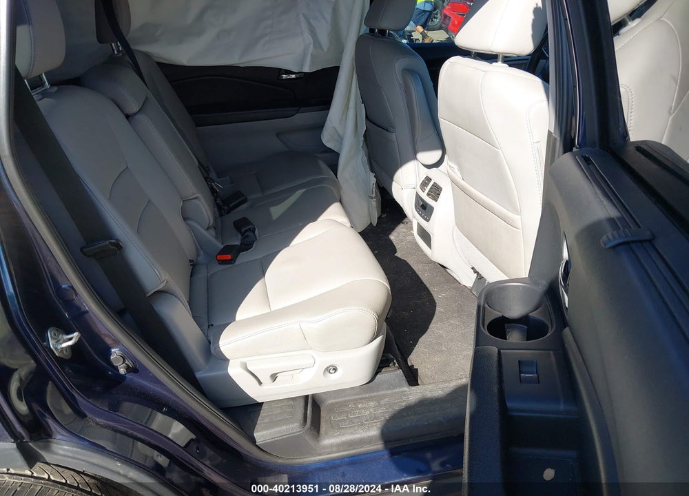 2019 HONDA PILOT EX-L VIN: 5FNYF5H52KB034086