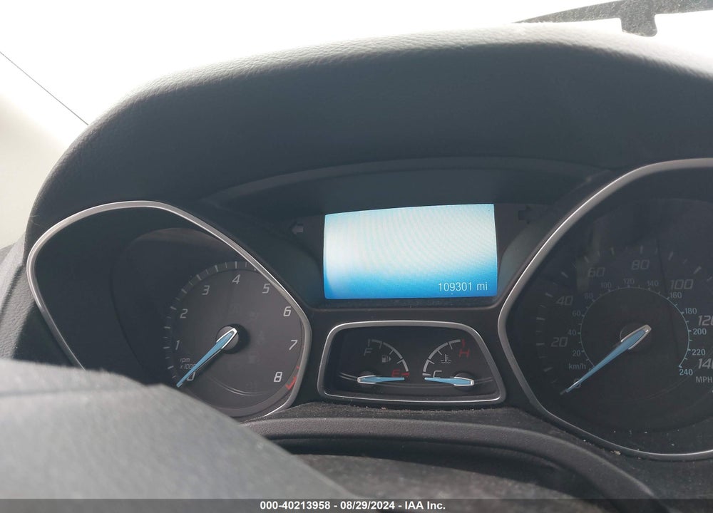 2014 FORD FOCUS TITANIUM VIN: 1FADP3N29EL210410