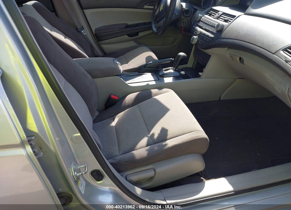 2008 HONDA ACCORD 2.4 LX VIN: 1HGCP26398A119811