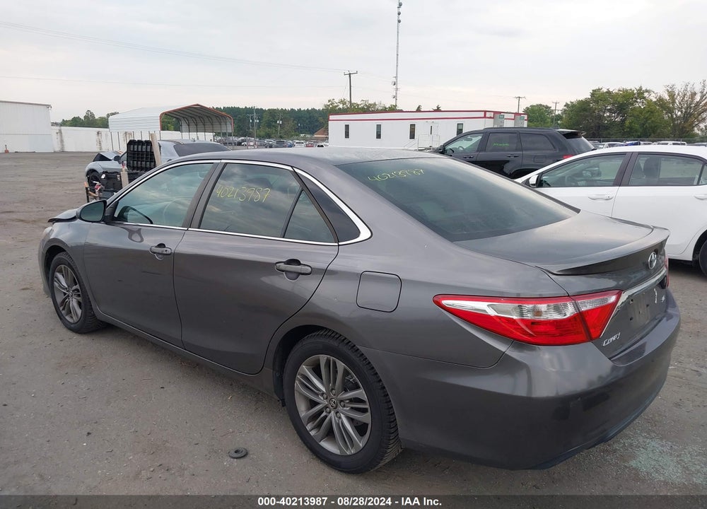 2015 TOYOTA CAMRY SE VIN: 4T1BF1FK7FU082523