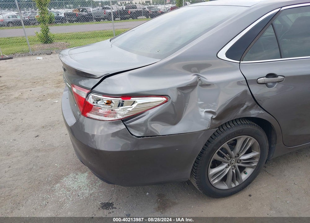 2015 TOYOTA CAMRY SE VIN: 4T1BF1FK7FU082523