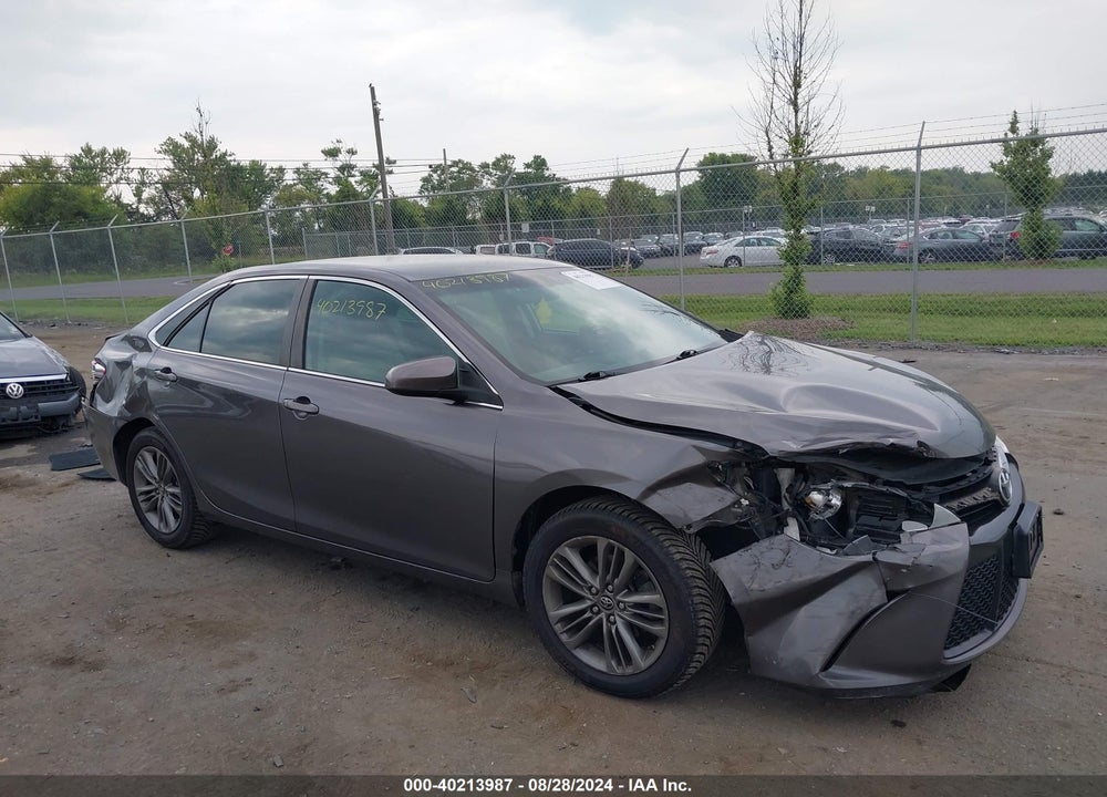 2015 TOYOTA CAMRY SE VIN: 4T1BF1FK7FU082523