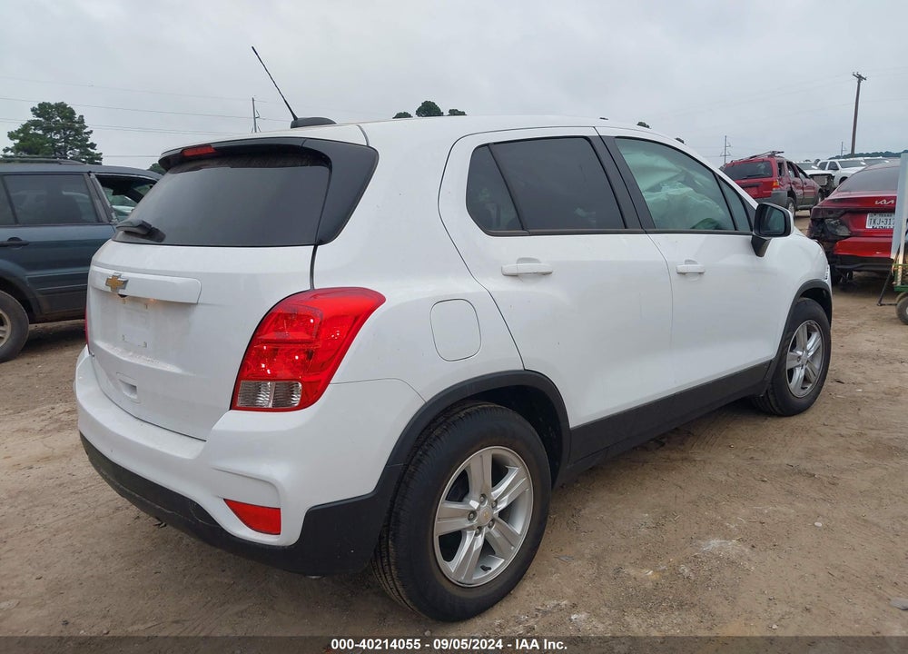 2022 CHEVROLET TRAX FWD LS VIN: KL7CJKSM3NB527285