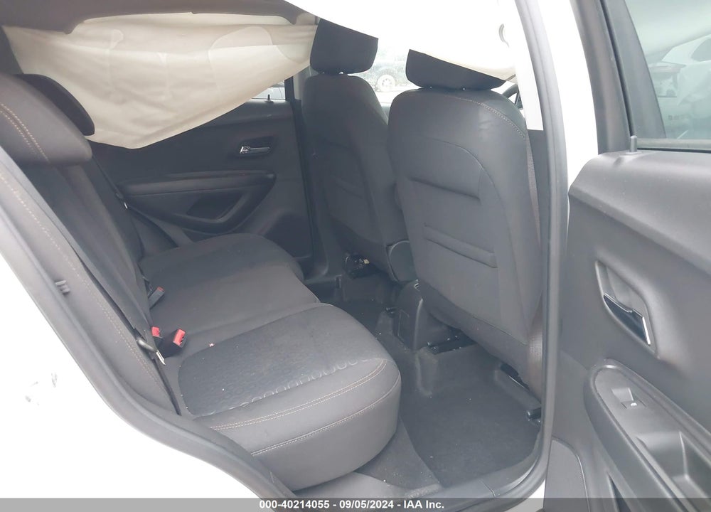 2022 CHEVROLET TRAX FWD LS VIN: KL7CJKSM3NB527285