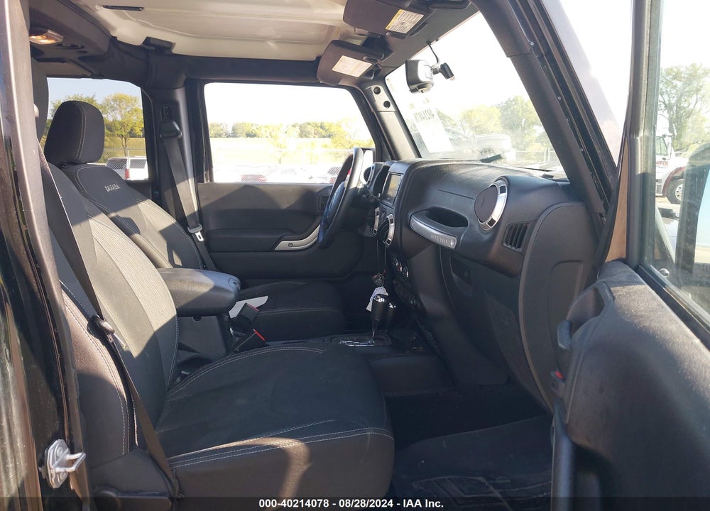 2018 JEEP WRANGLER JK UNLIMITED SAHARA VIN: 1C4HJWEG7JL893843