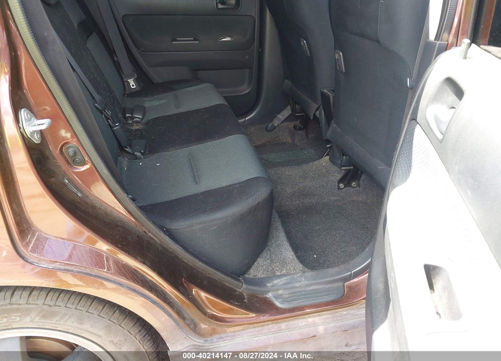 2006 SCION XB VIN: JTLKT324464122318