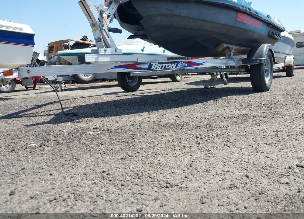 2017 TRITON OTHER VIN: 4TCSM1122HH243988