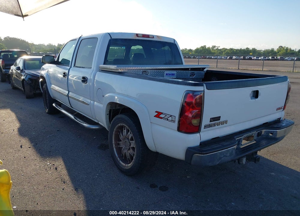 2006 GMC SIERRA 1500 SLT VIN: 2GTEK13T561175532