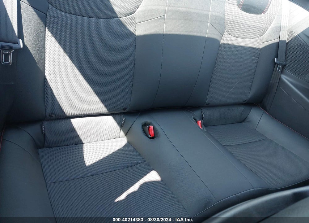 2015 HYUNDAI GENESIS 3.8 R-SPEC VIN: KMHHU6KJ0FU128624