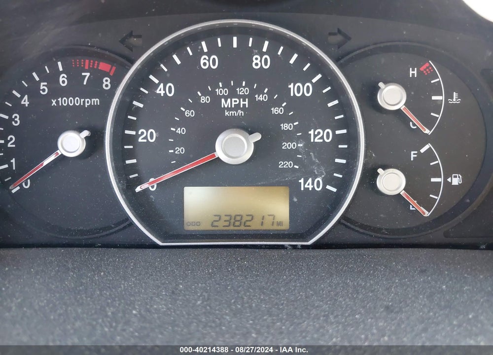 2008 KIA RONDO VIN: KNAFG525087165235
