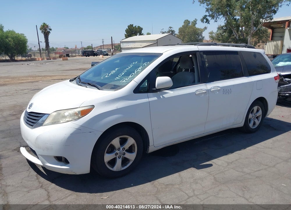 2011 TOYOTA SIENNA LE V6 VIN: 5TDKK3DC1BS117837