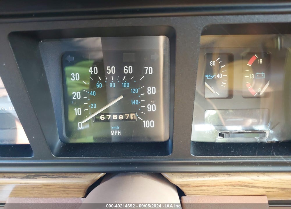 1986 JEEP GRAND WAGONEER VIN: 1JCNJ15U9GT212679