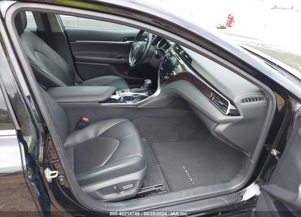 2020 TOYOTA CAMRY XLE HYBRID VIN: 4T1F31AK6LU544096