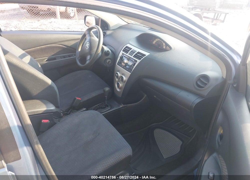 2008 TOYOTA YARIS VIN: JTDBT923084034942