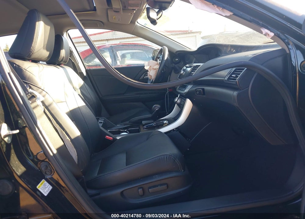 2015 HONDA ACCORD EX-L VIN: 1HGCR2F89FA060147
