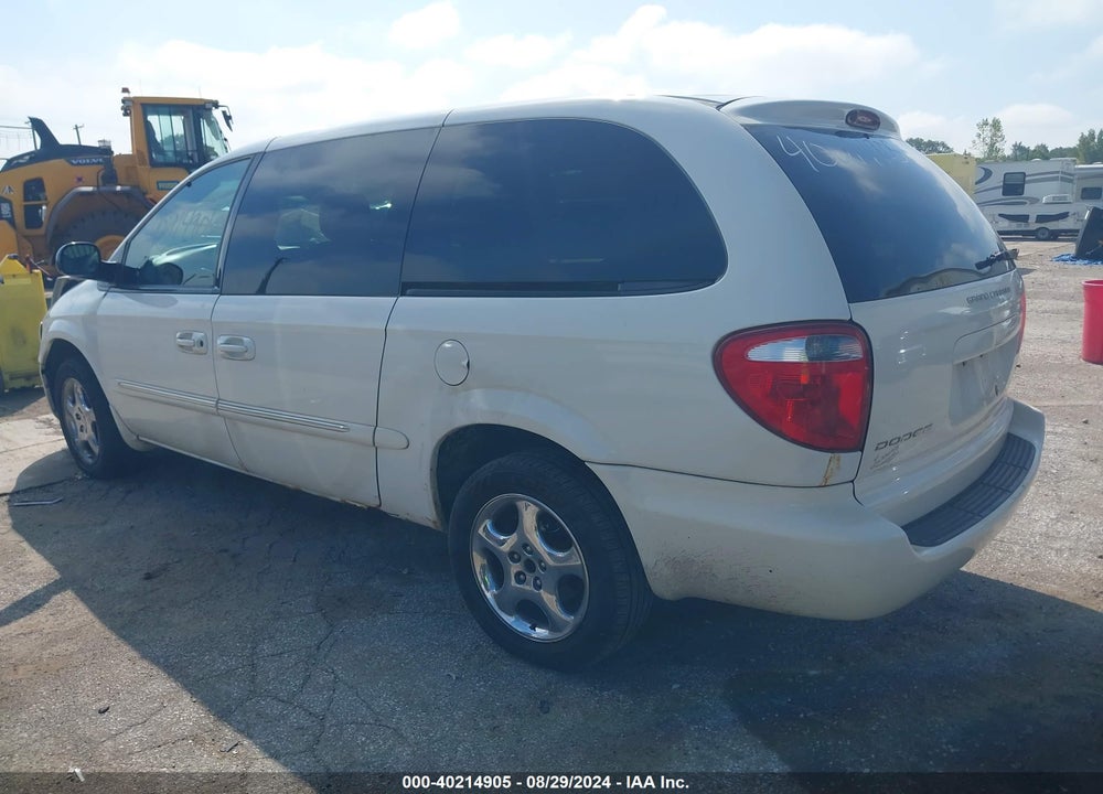 2002 DODGE GRAND CARAVAN ES VIN: 2B4GP54L42R693141