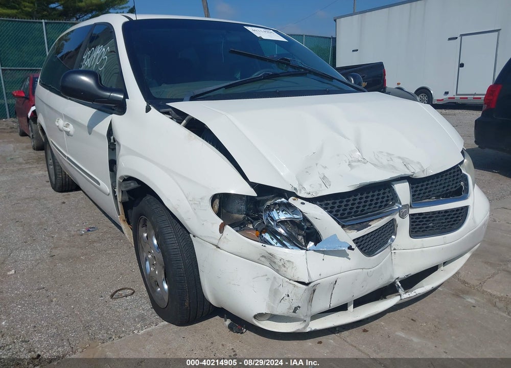 2002 DODGE GRAND CARAVAN ES VIN: 2B4GP54L42R693141