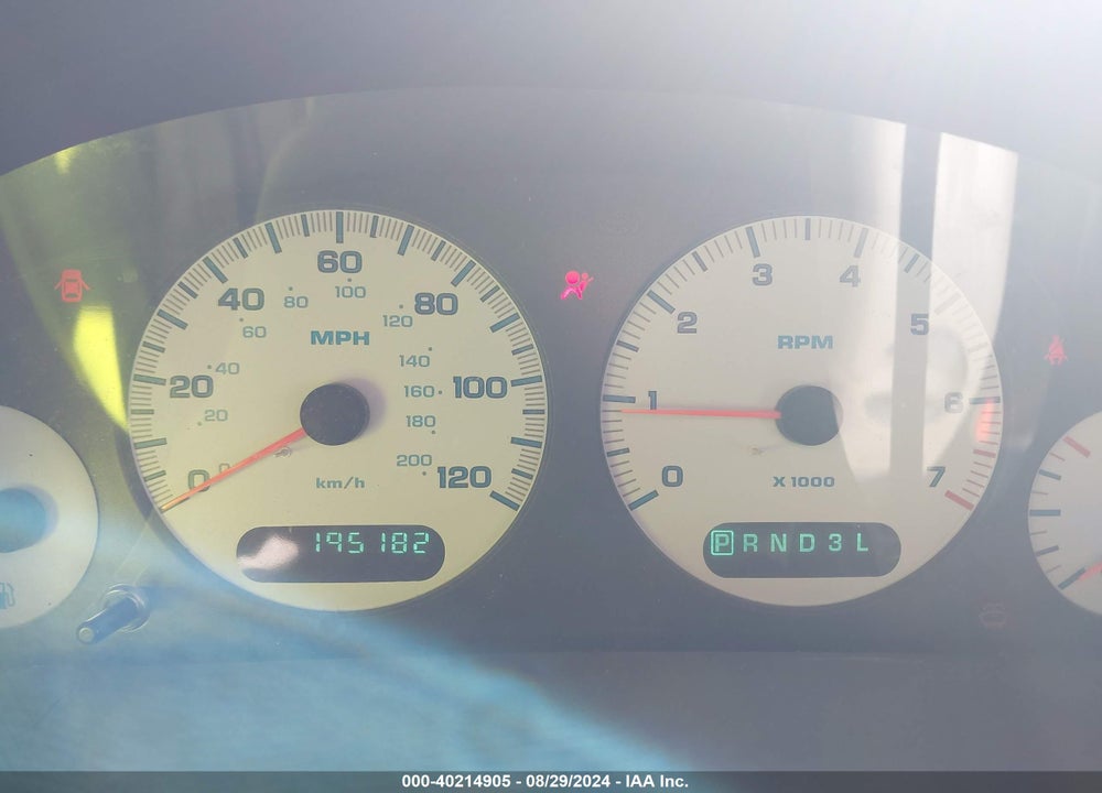 2002 DODGE GRAND CARAVAN ES VIN: 2B4GP54L42R693141