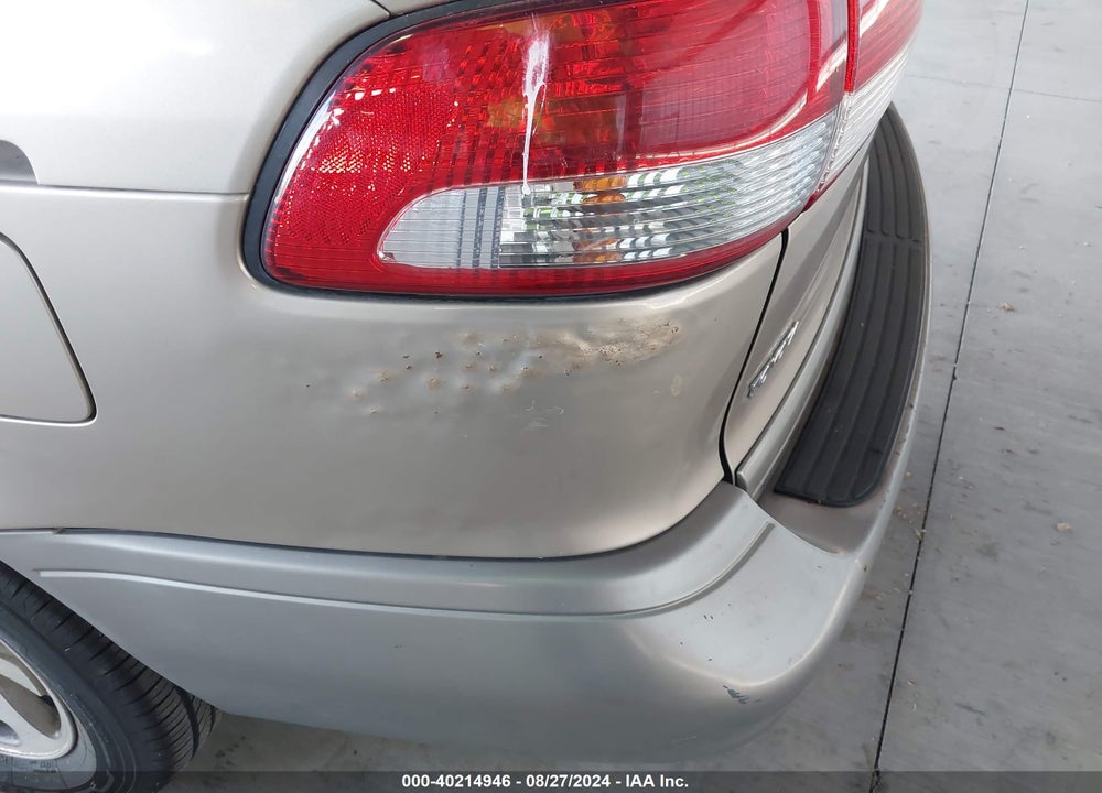 2002 TOYOTA SIENNA XLE VIN: 4T3ZF13C52U451926