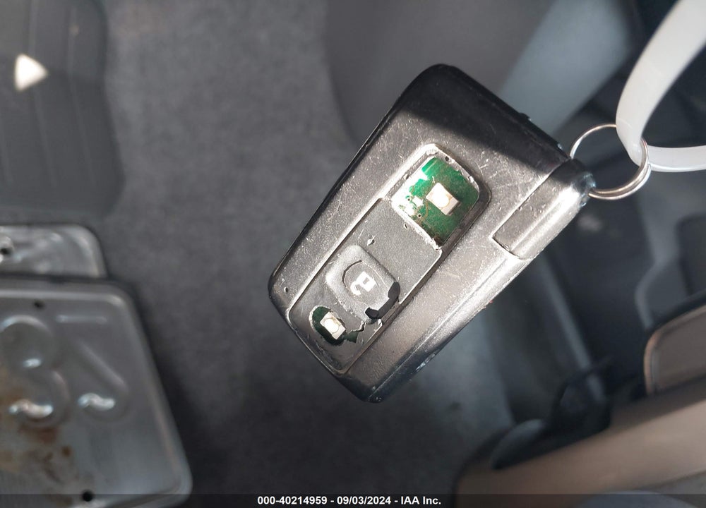 2008 TOYOTA PRIUS VIN: JTDKB20U887740707