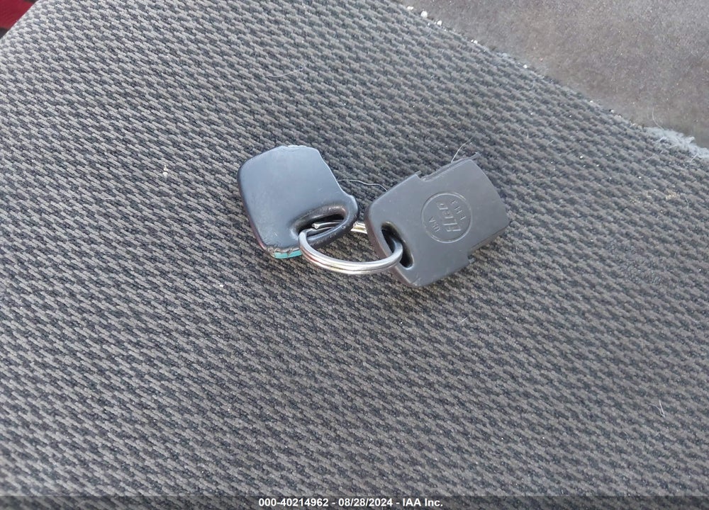 2003 FORD FOCUS LX VIN: 1FAFP33P73W187941