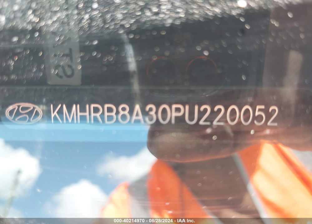2023 HYUNDAI VENUE SE VIN: KMHRB8A30PU220052