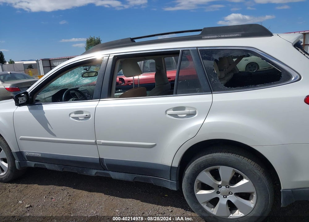 2011 SUBARU OUTBACK 2.5I PREMIUM VIN: 4S4BRBGC6B3399584