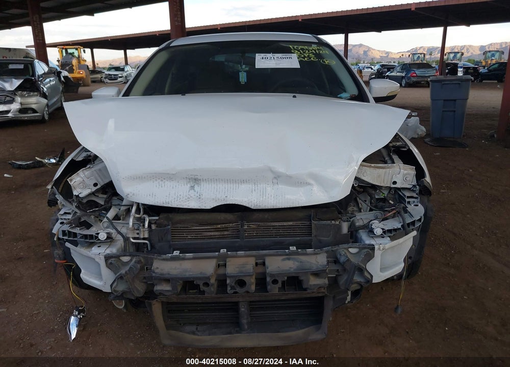 2014 FORD FOCUS SE VIN: 1FADP3K24EL139072
