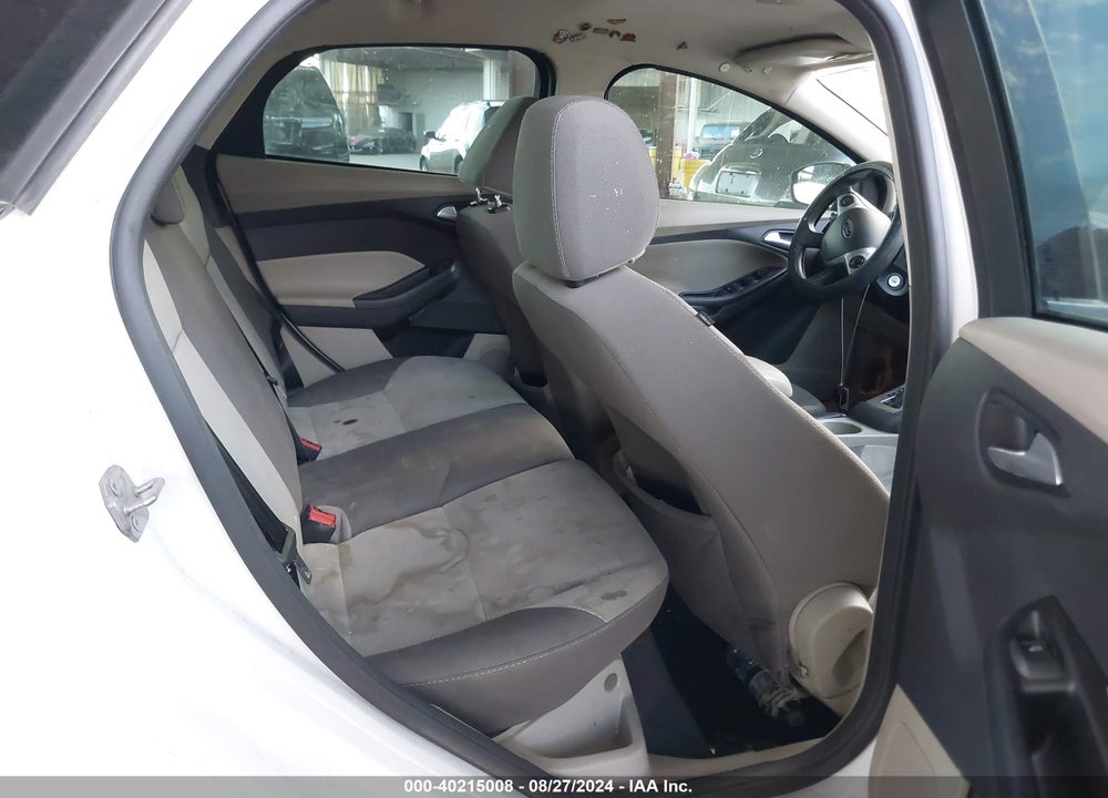 2014 FORD FOCUS SE VIN: 1FADP3K24EL139072