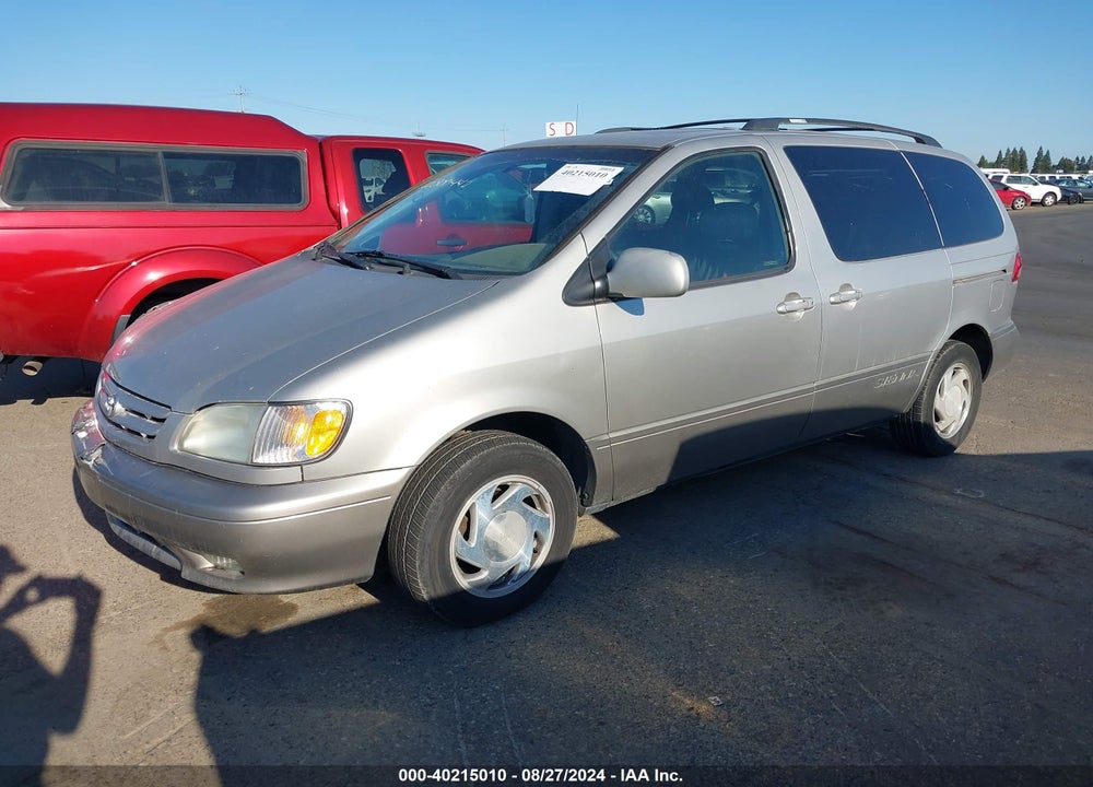 2002 TOYOTA SIENNA XLE VIN: 4T3ZF13C52U425553