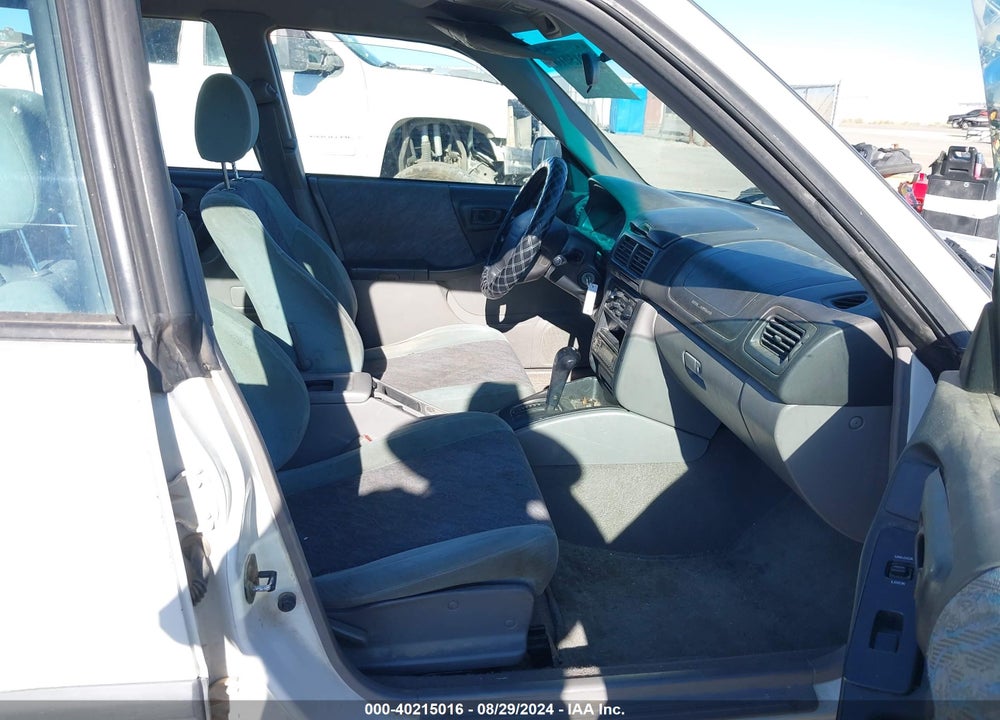 1998 SUBARU FORESTER L VIN: JF1SF6351WH710333