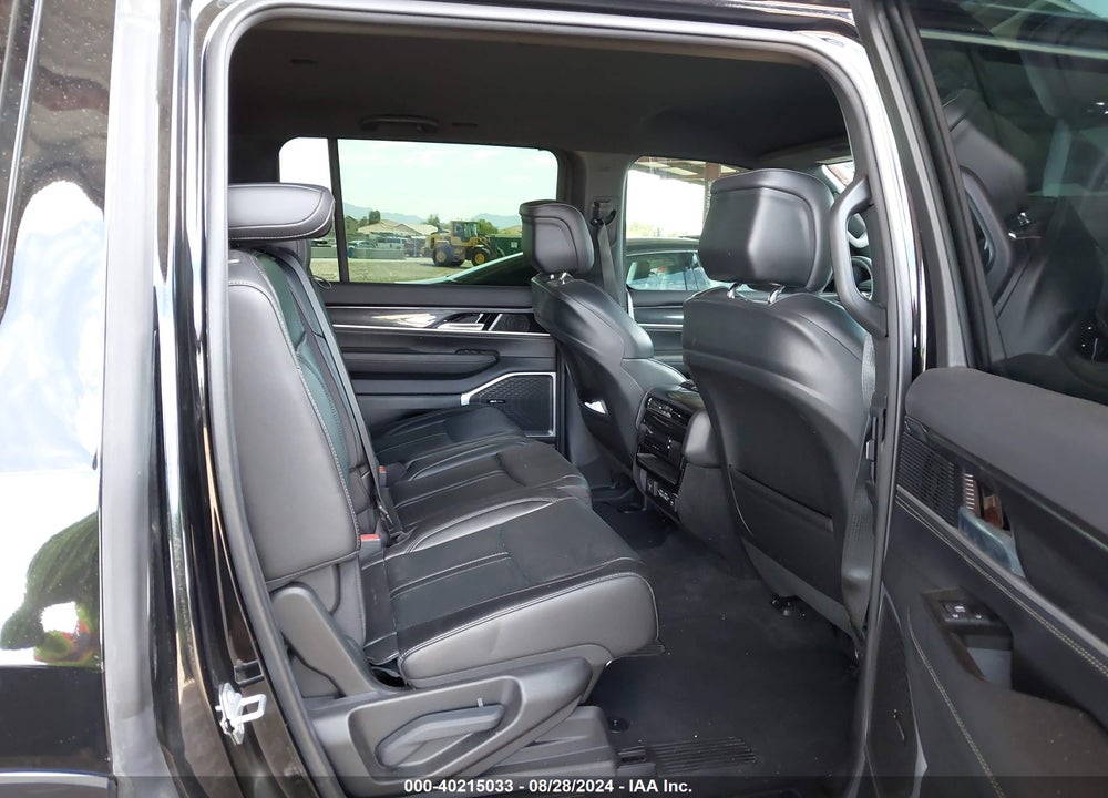 2022 JEEP WAGONEER SERIES I 4X2 VIN: 1C4SJUAT4NS213132
